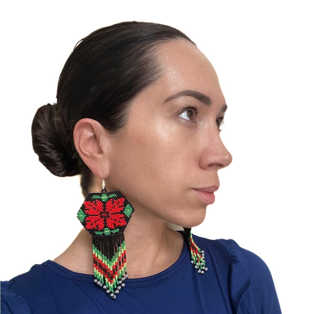 Elegant Floral Beaded Earrings in Red and Green - Picture 5 of 5
